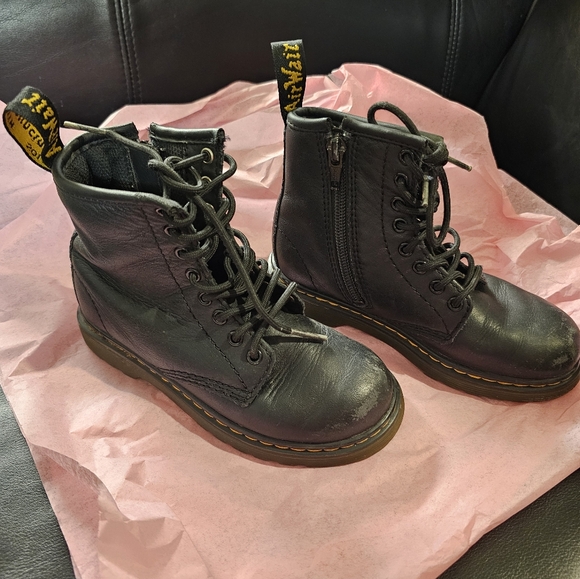 Dr. Martens Delaney Black Lace Up Side Zip Boot Kids Size 11 - Picture 2 of 9